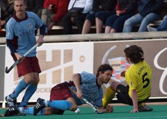 Philip Sunkel (l.) war der Torschtze des Silver Goals in der Verlngerung. Foto: EHL