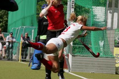 ...und ging hart zur Sache. Hier fliegt Eileen Hoffmann. Foto: Wolfgang Sternberger